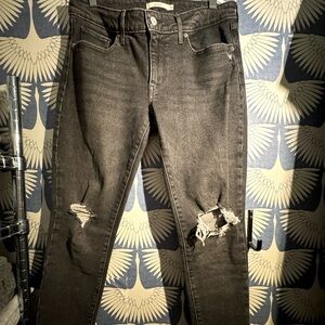 Levis Black 711 Skinny Jeans